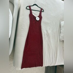 BABYBOO FASHION Sleeveless V-Neck Maxi Dress in Wine Red